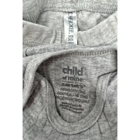 Newborn Boy's Outfits - 2 Sweatpants, 1‎ Body Suit & 1 Shirt - Size Newborn - Picture 7 of 7